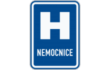 Dopravní značka „Nemocnice“ (č. IJ 2) Informuje o blízkosti nemocnice. Vzdálenost k místu lze uvést přímo na značce dole nebo ji vyznačit pomocí dodatkové tabulky. Směr k místu lze vyznačit pomocí dodatkové tabulky. TestImage
